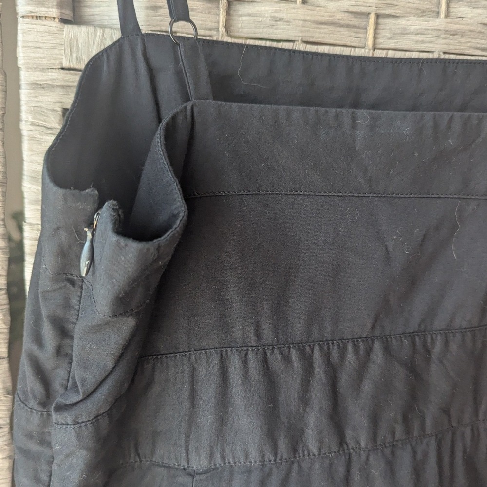Gap Mini Dress Black Ruffle Hem Adjustable Straps Cotton Aline Sz 8 LBD Casual - Picture 11 of 11
